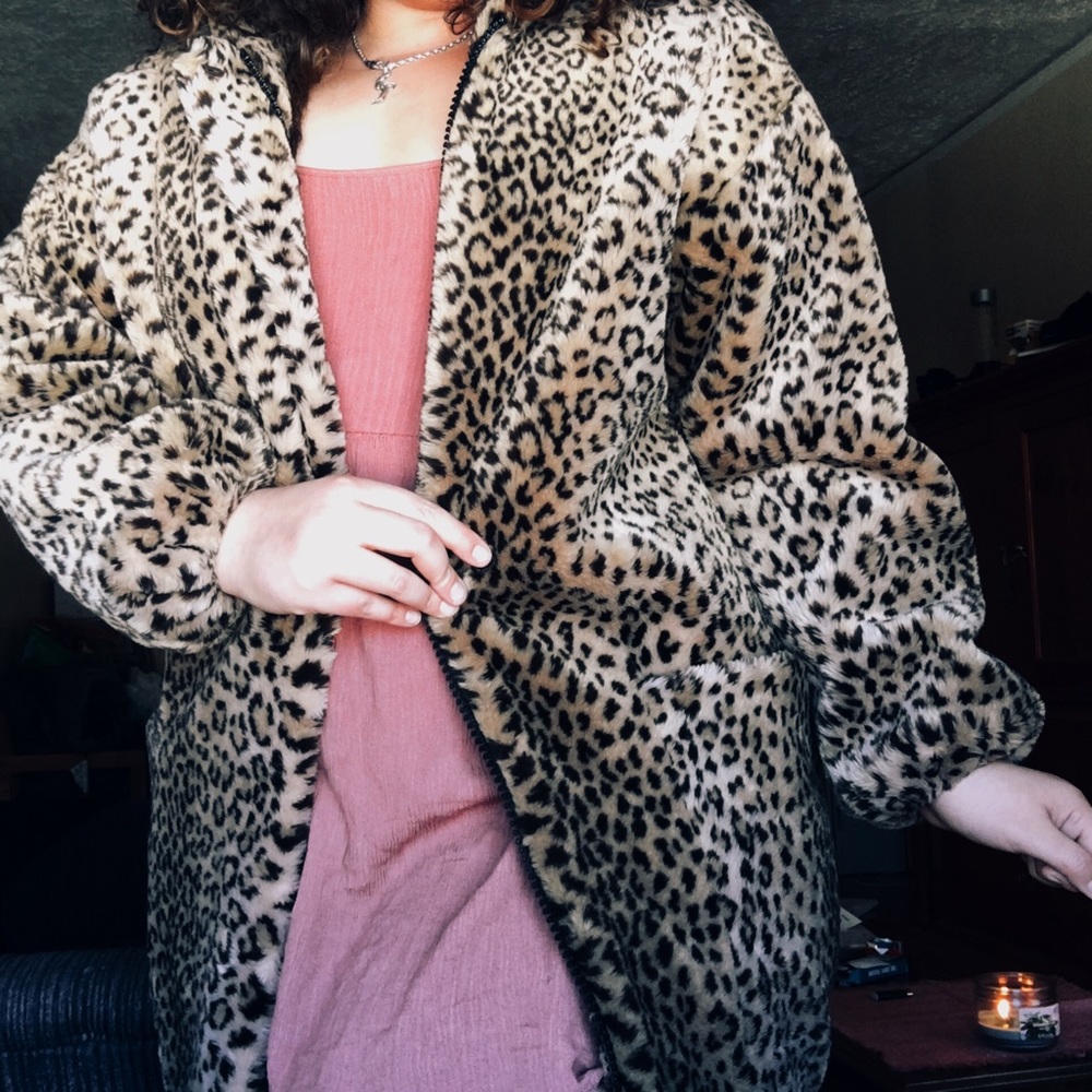 Neiman Marcus leopard faux  fur coat with zipper